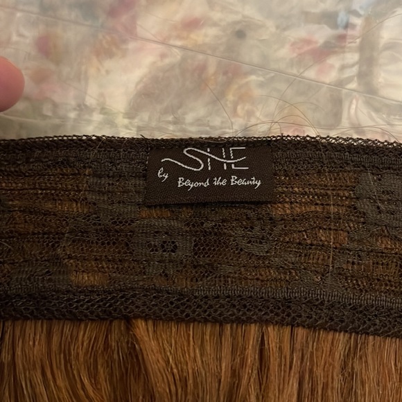 Halo hair extension-red hair. With hanger and storage bag, extra cord, and comb. - Picture 3 of 10